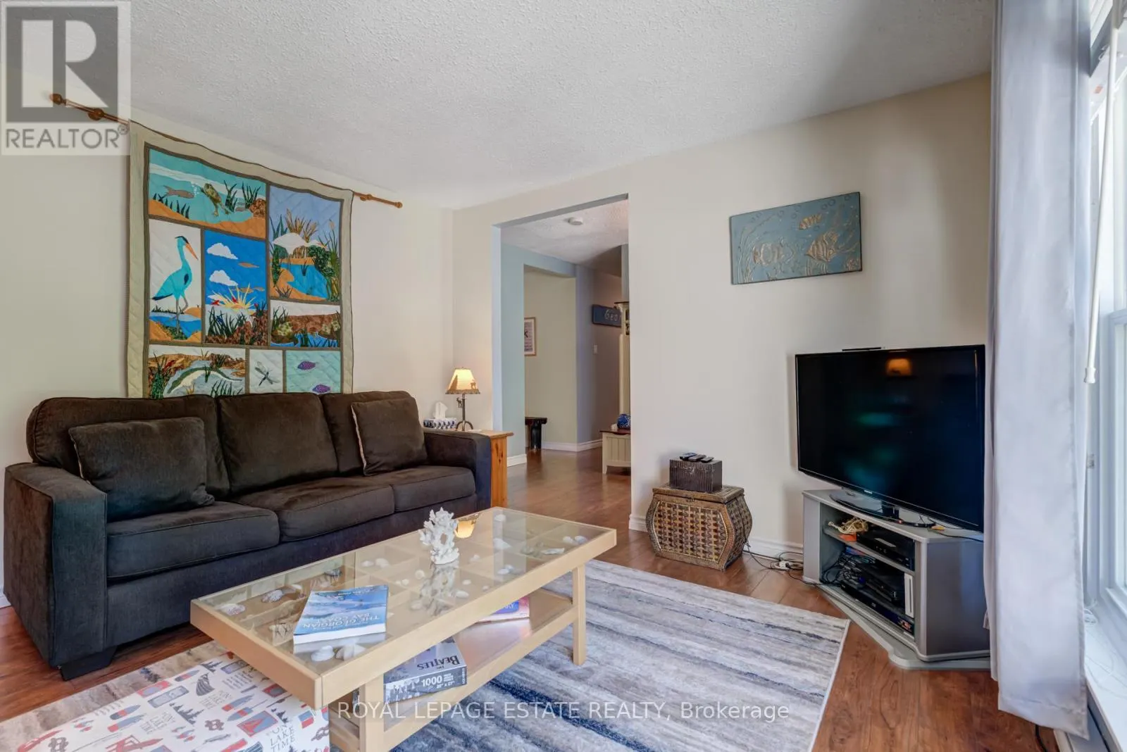 107 NICOLE BOULEVARD