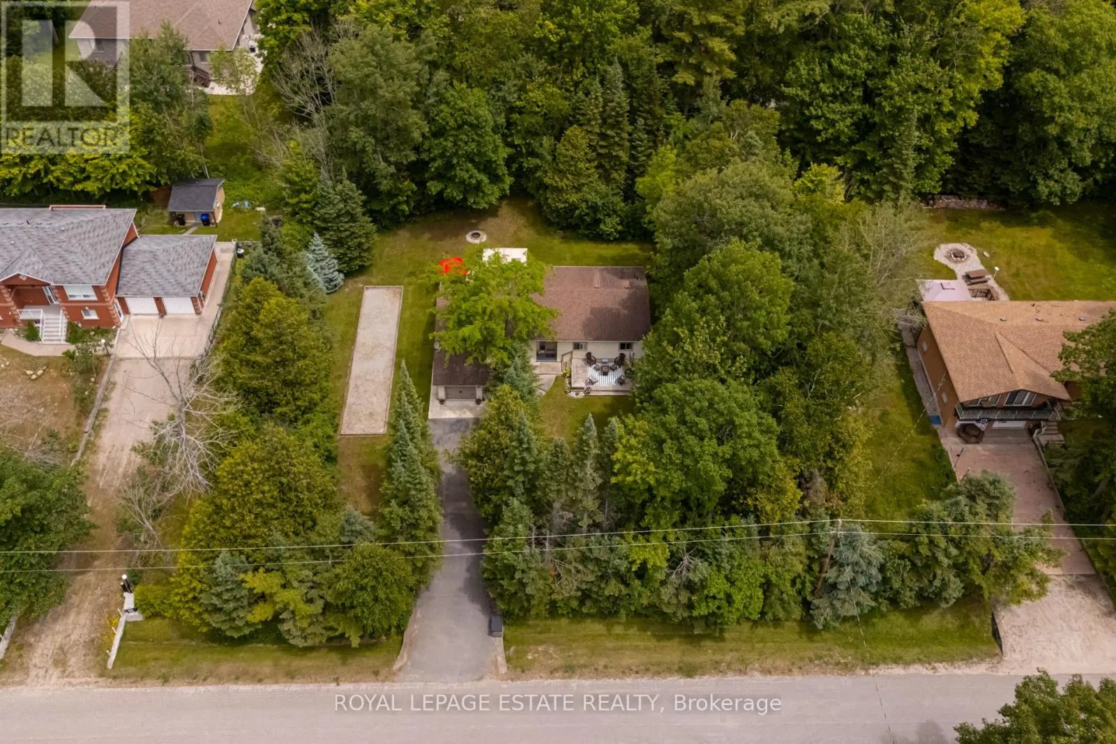 107 NICOLE BOULEVARD