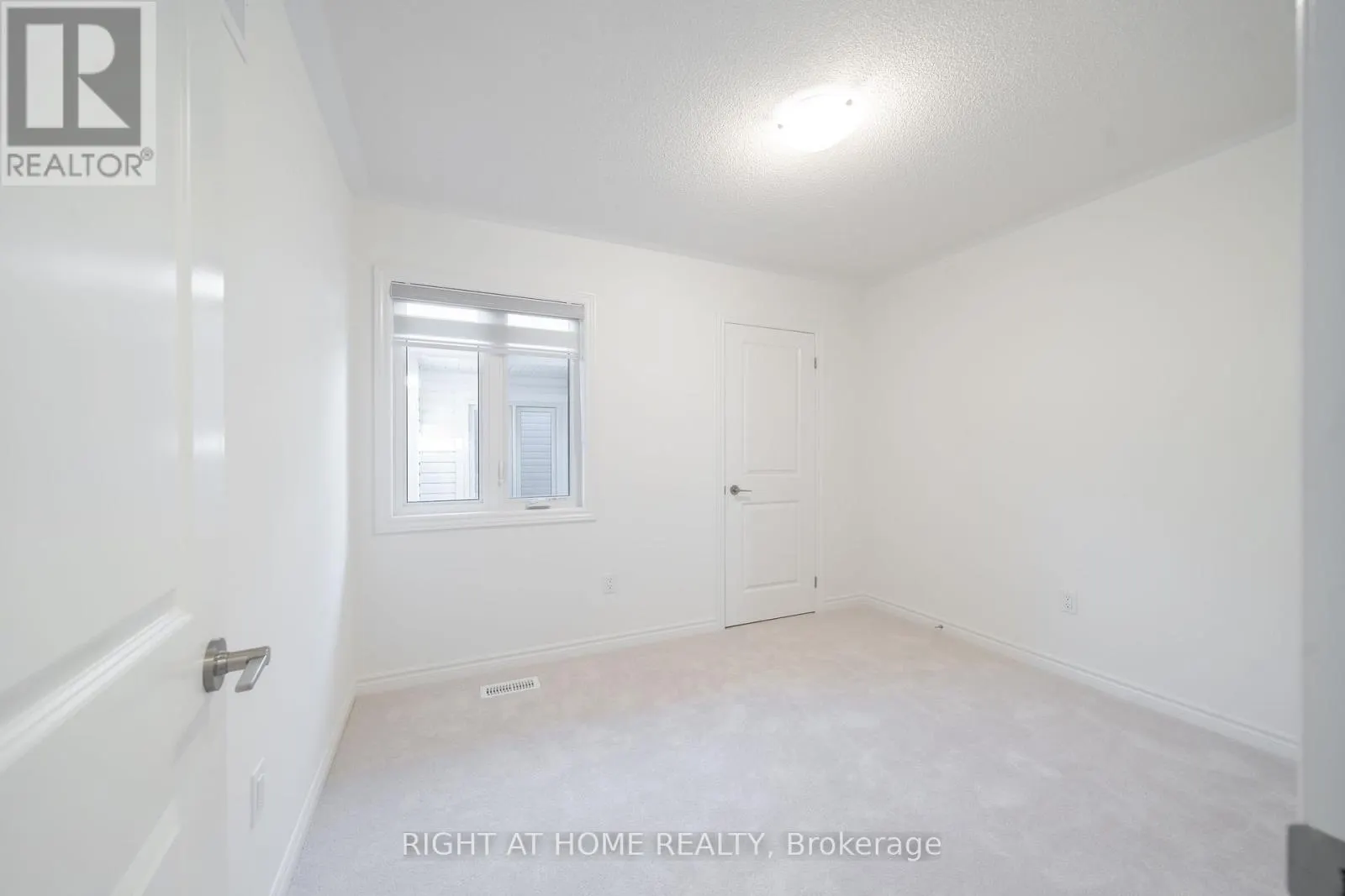 26 WEST OAK TRAIL