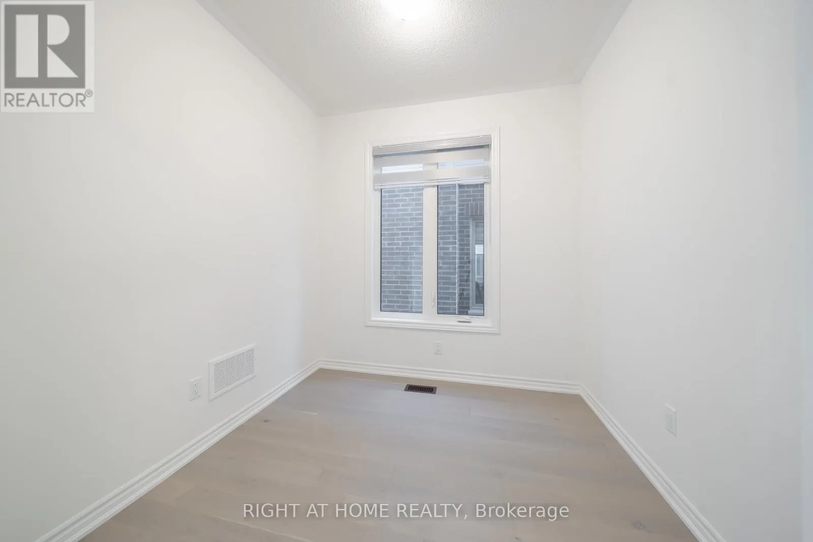 26 WEST OAK TRAIL