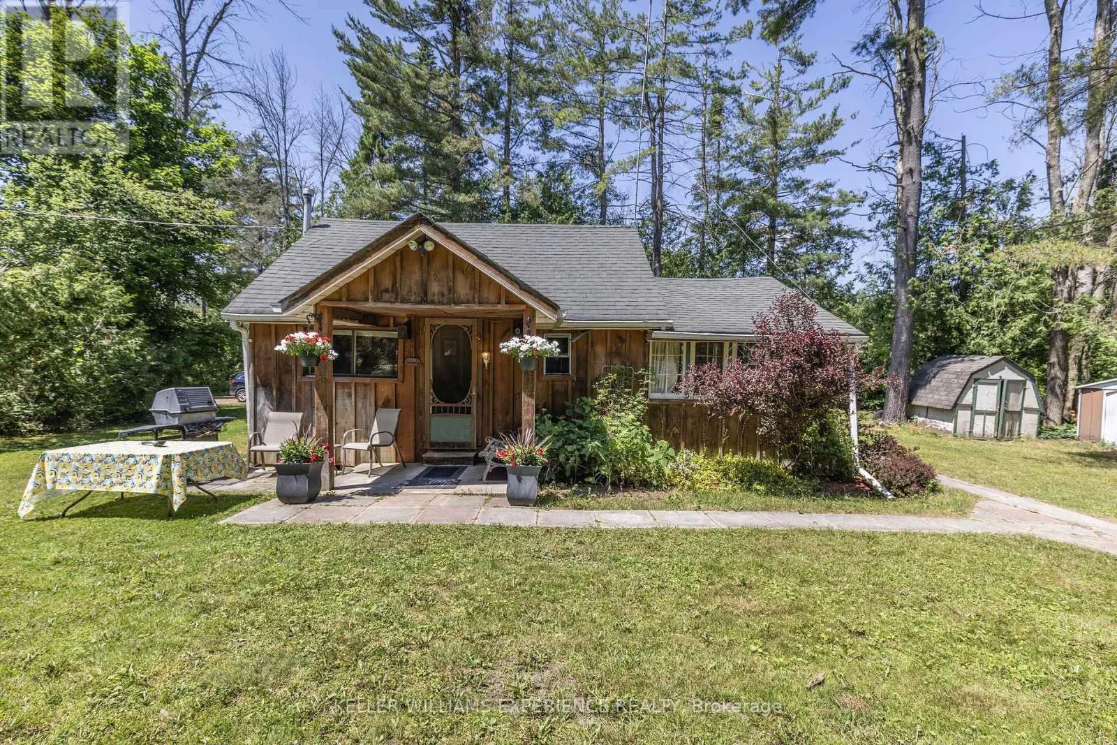 10 SIMCOE ROAD