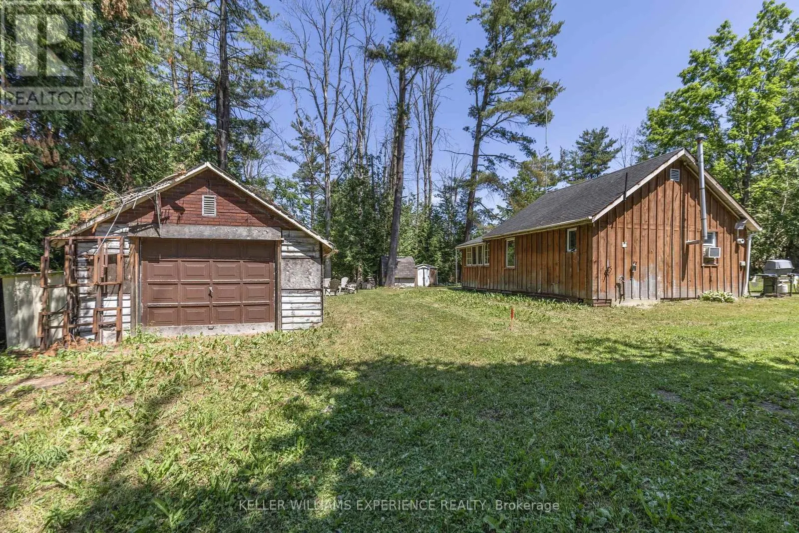10 SIMCOE ROAD