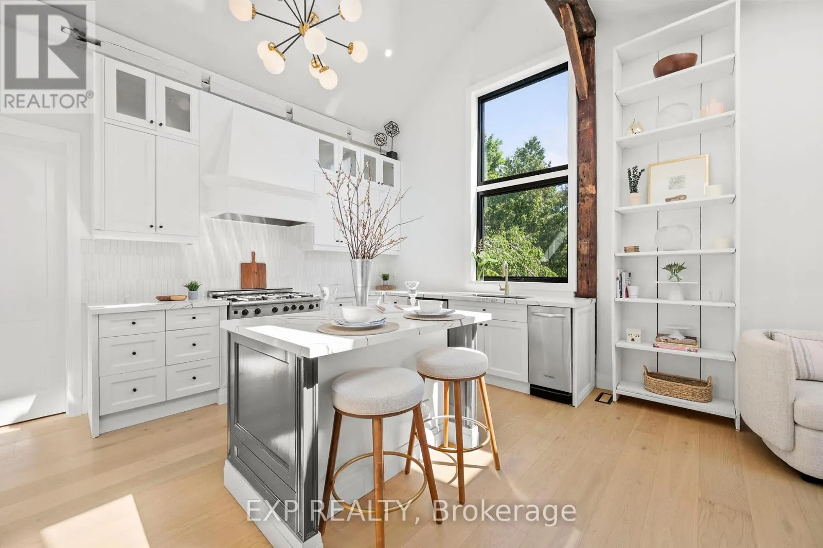 24 SHELSWELL BOULEVARD