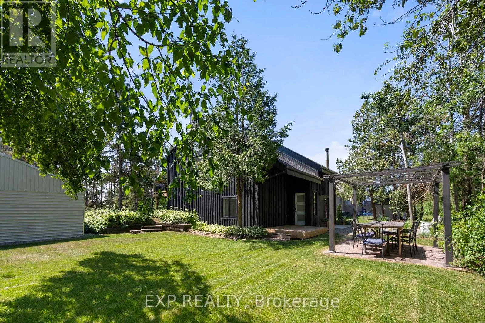 24 SHELSWELL BOULEVARD