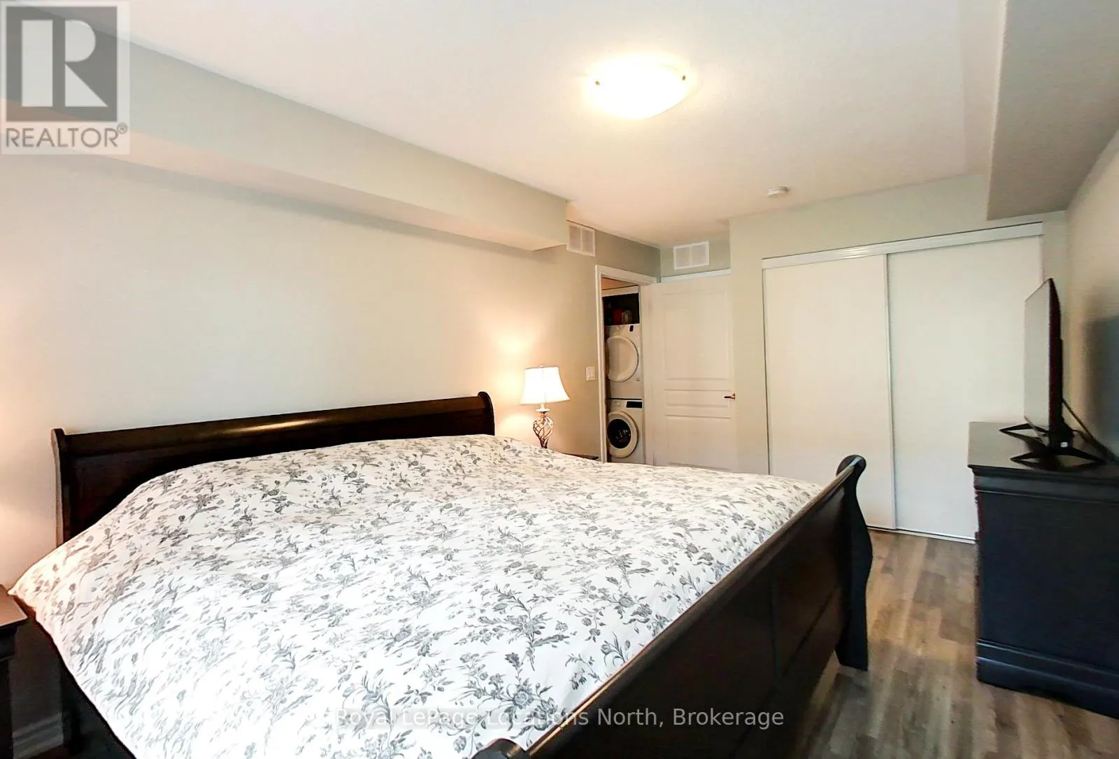 102 - 5 ANCHORAGE CRESCENT, #102