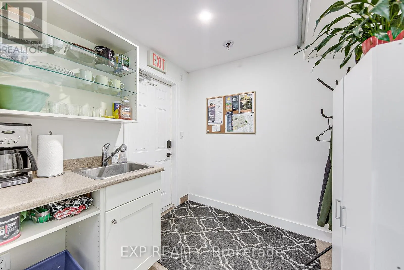 2 FRANCIS STREET E