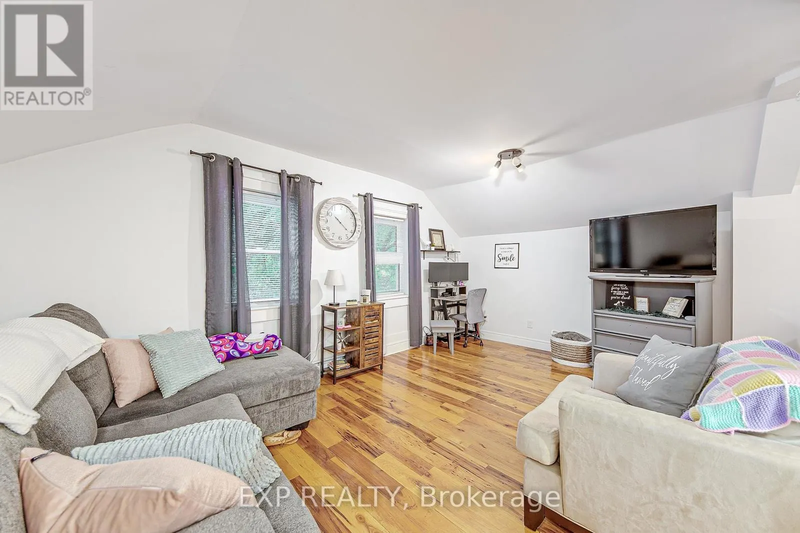 2 FRANCIS STREET E