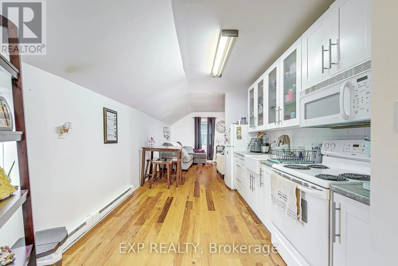 2 FRANCIS STREET E