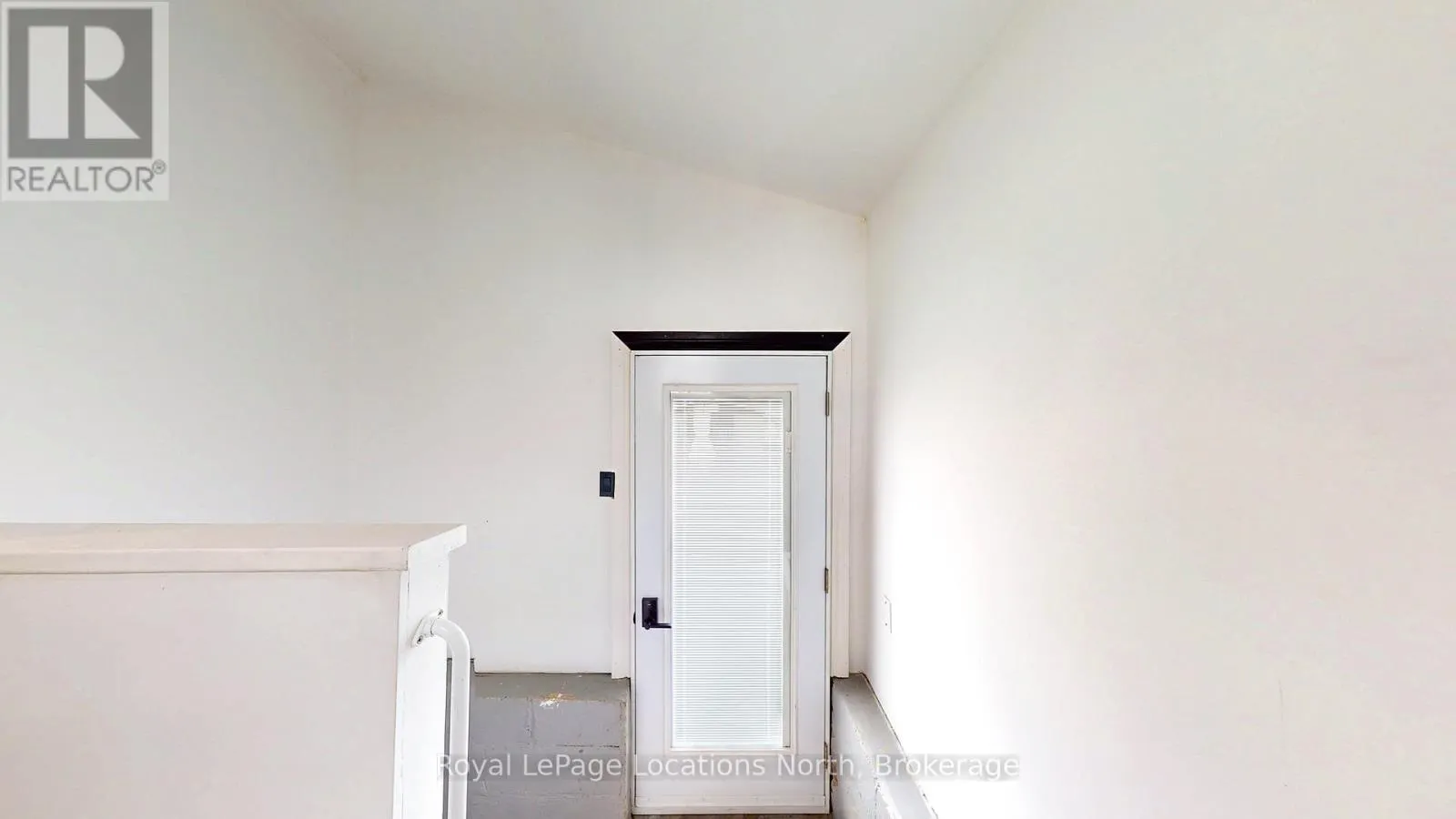 452 HURONTARIO STREET