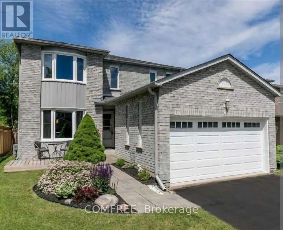 61 CARRUTHERS CRESCENT
