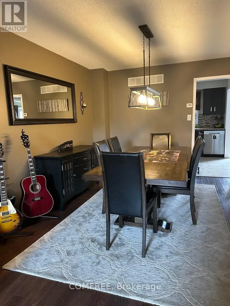61 CARRUTHERS CRESCENT