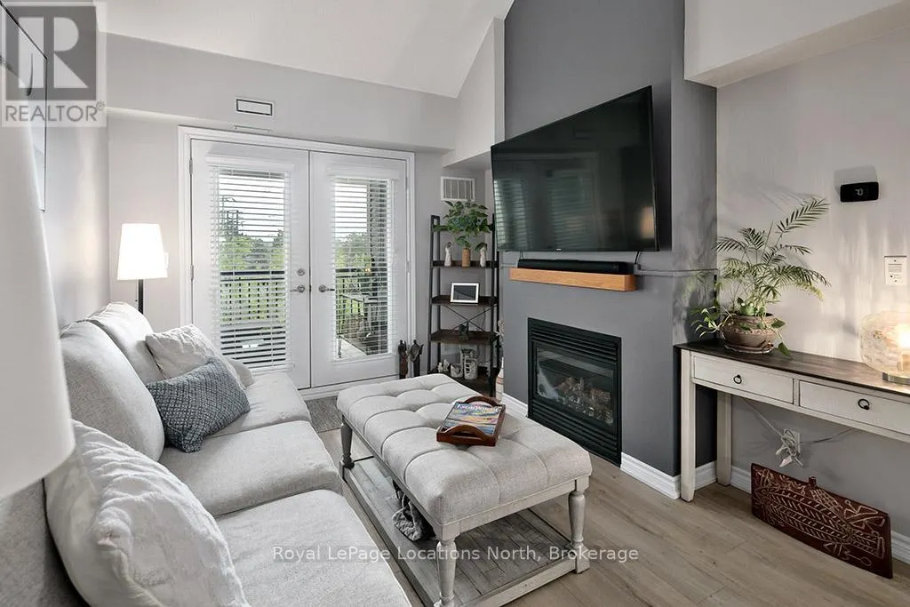 305 - 3 BRANDY LANE DRIVE, #305