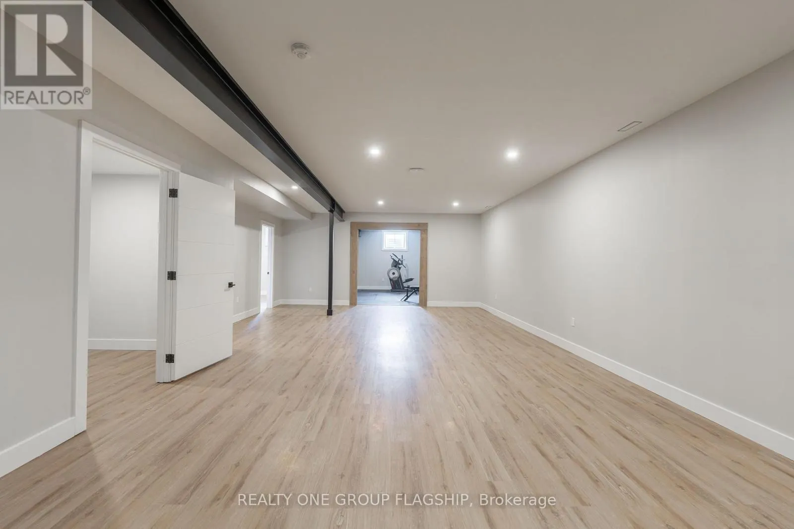 1 BEST COURT