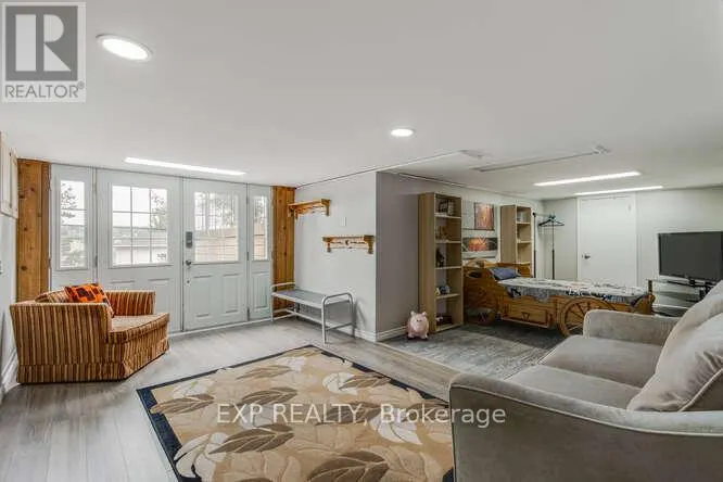 304 CHAMPLAIN ROAD