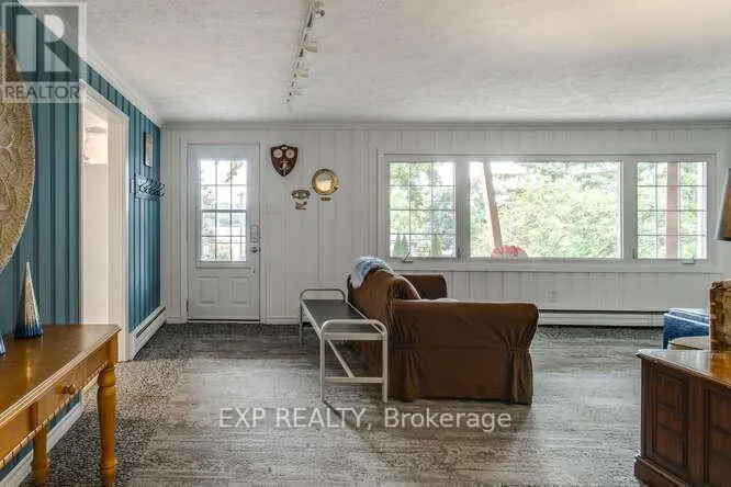 304 CHAMPLAIN ROAD