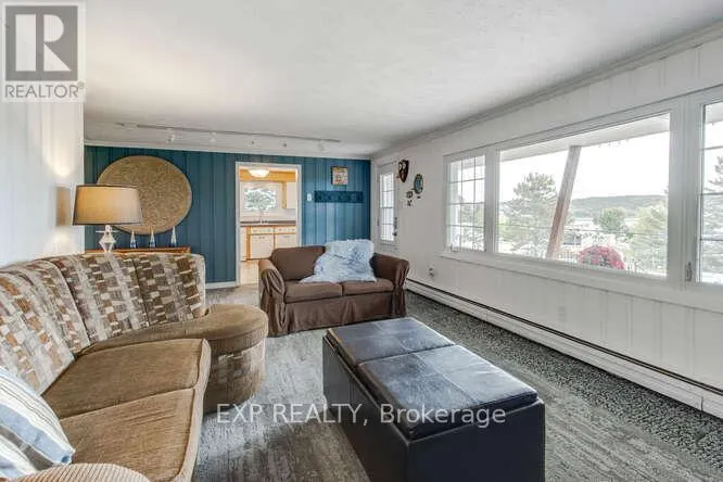 304 CHAMPLAIN ROAD