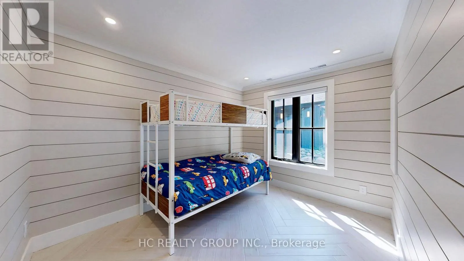 456 SILVER BIRCH DRIVE