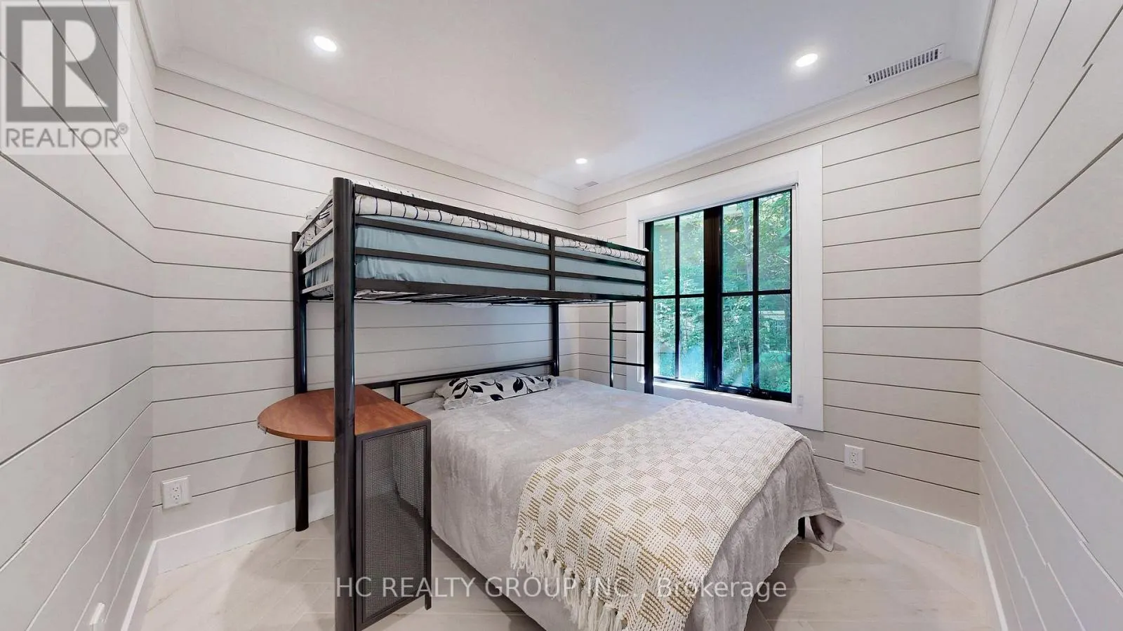456 SILVER BIRCH DRIVE