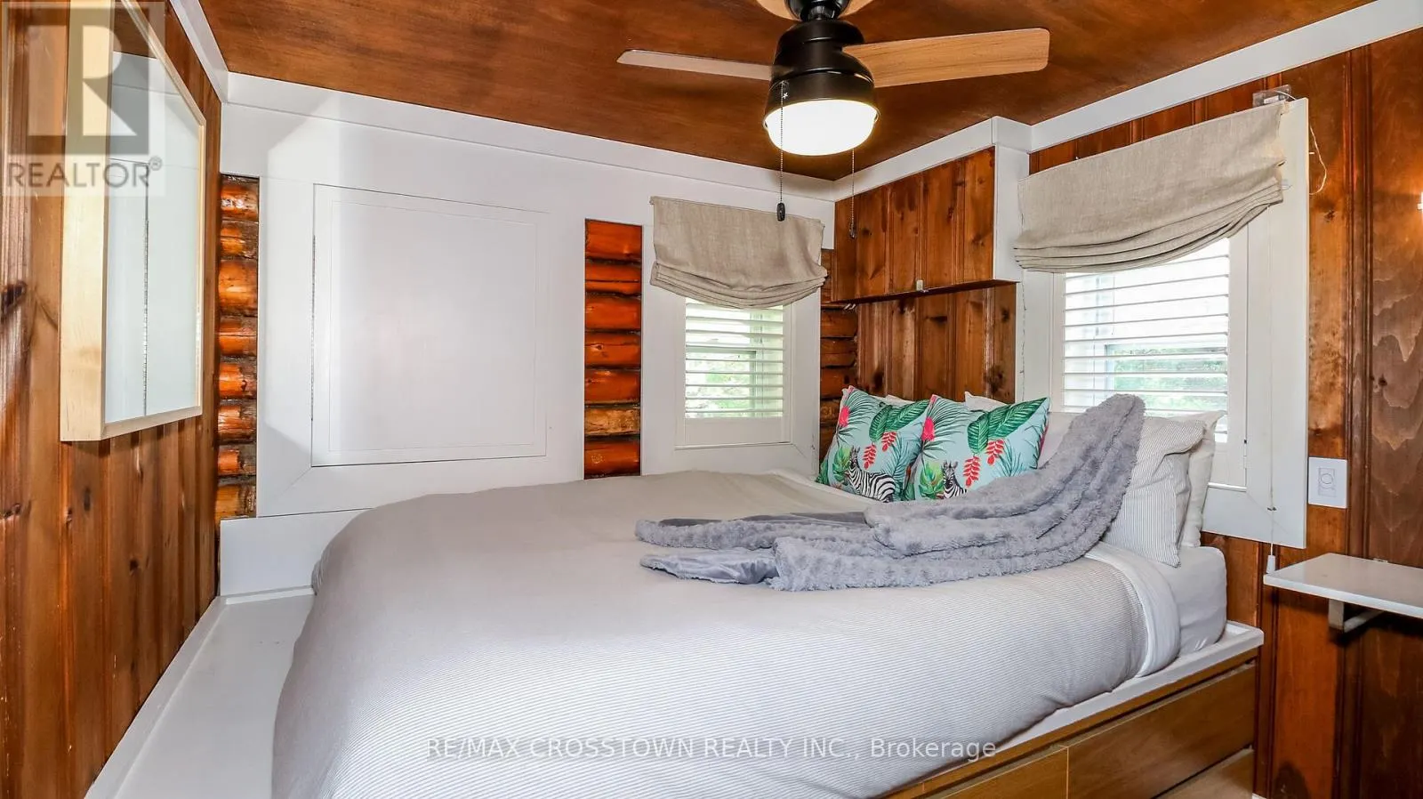 3756 GLENREST DRIVE