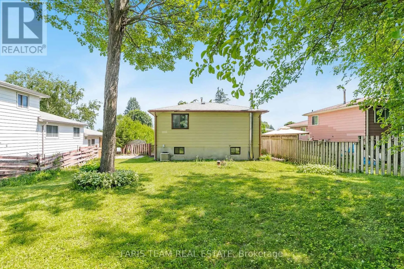1059 GLEN MHOR CRESCENT