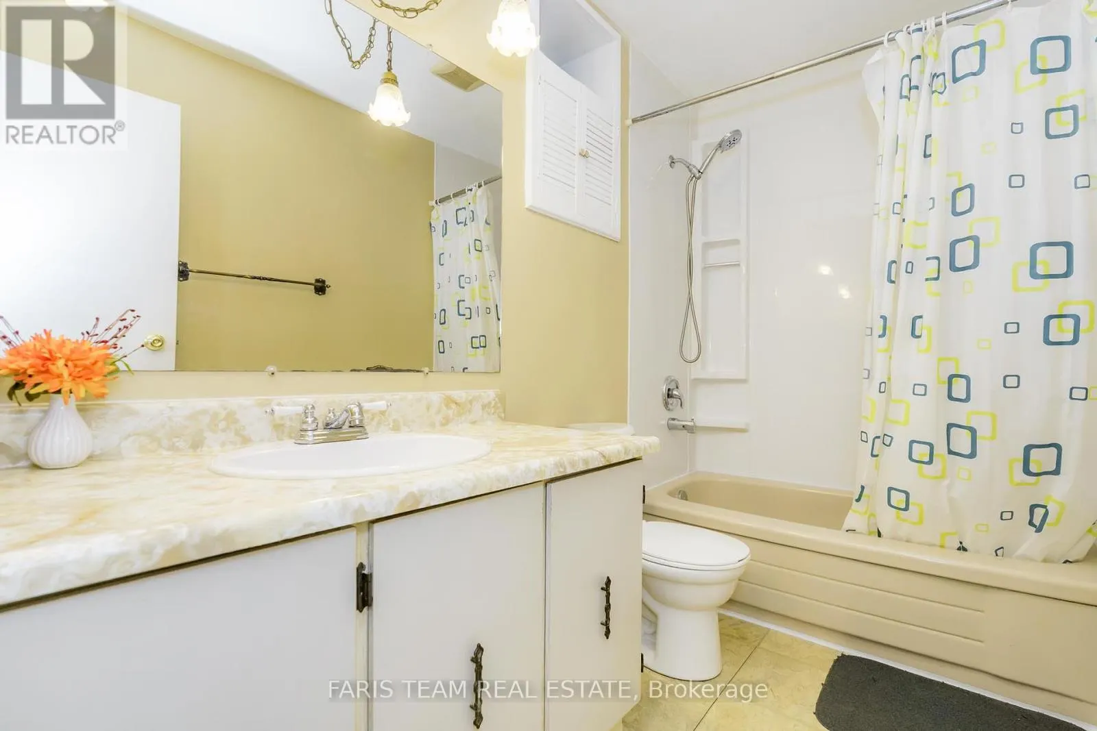 1059 GLEN MHOR CRESCENT