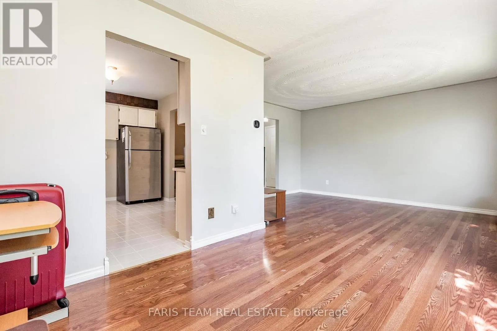 1059 GLEN MHOR CRESCENT