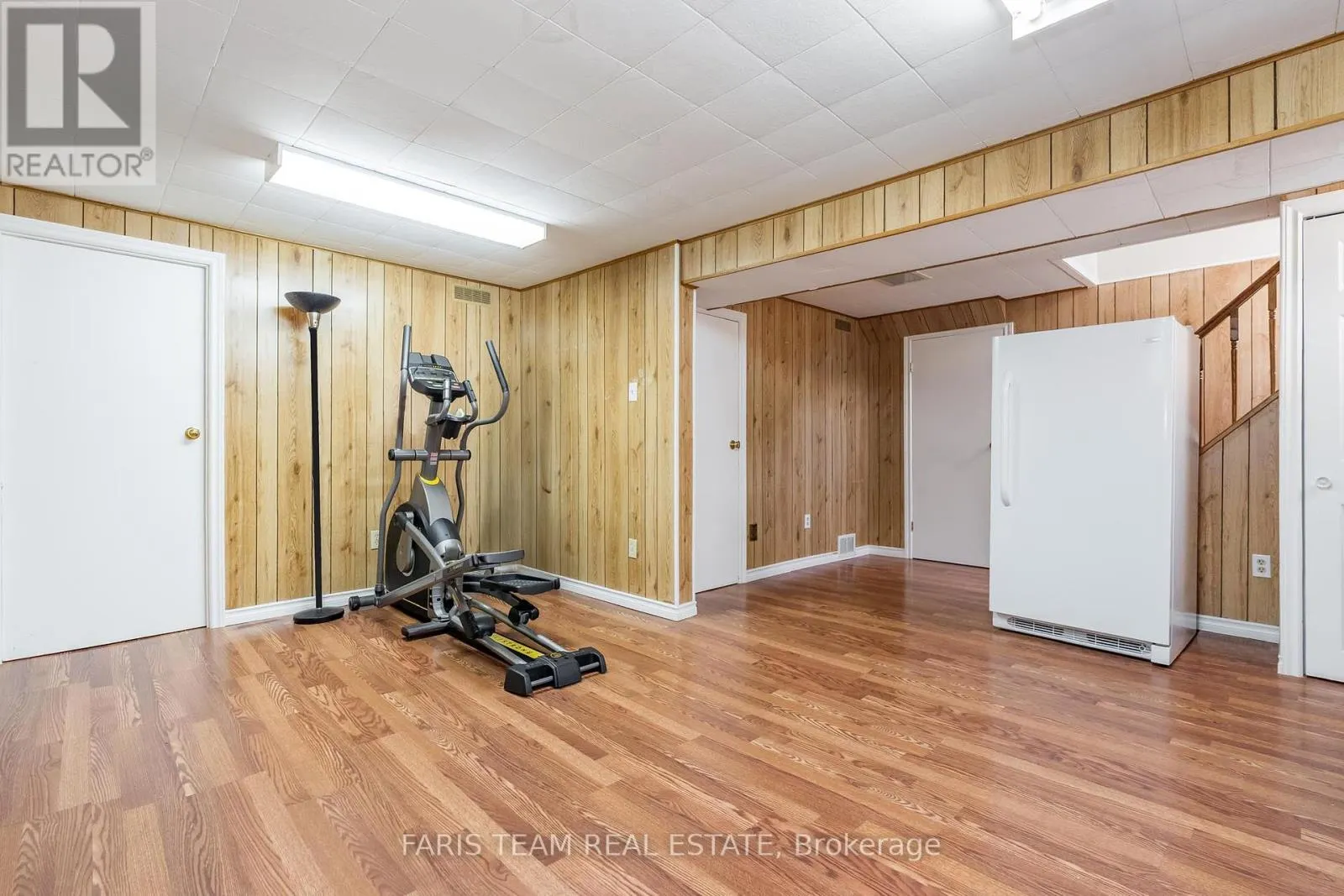 1059 GLEN MHOR CRESCENT