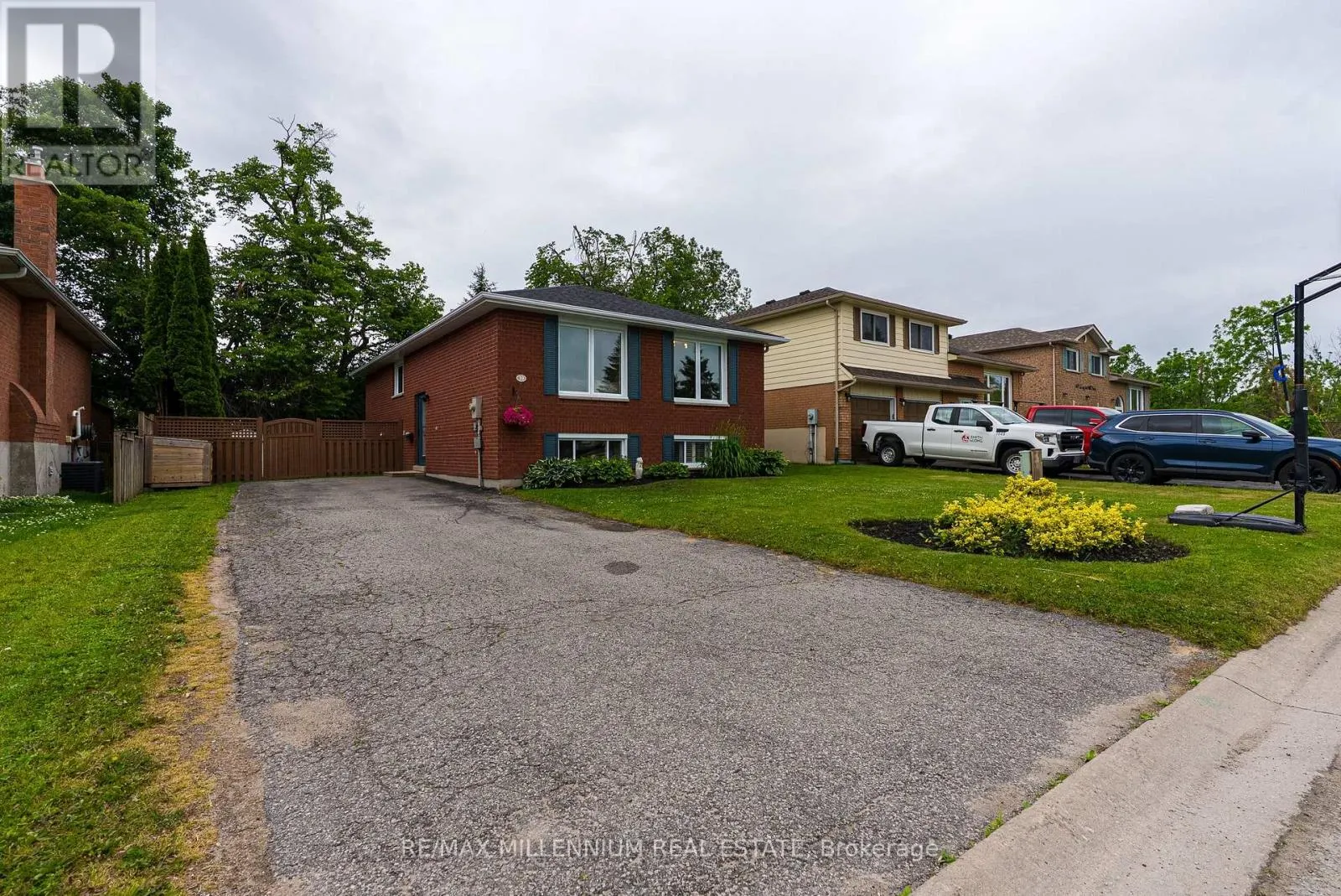 39 TOBOGGAN HILL DRIVE