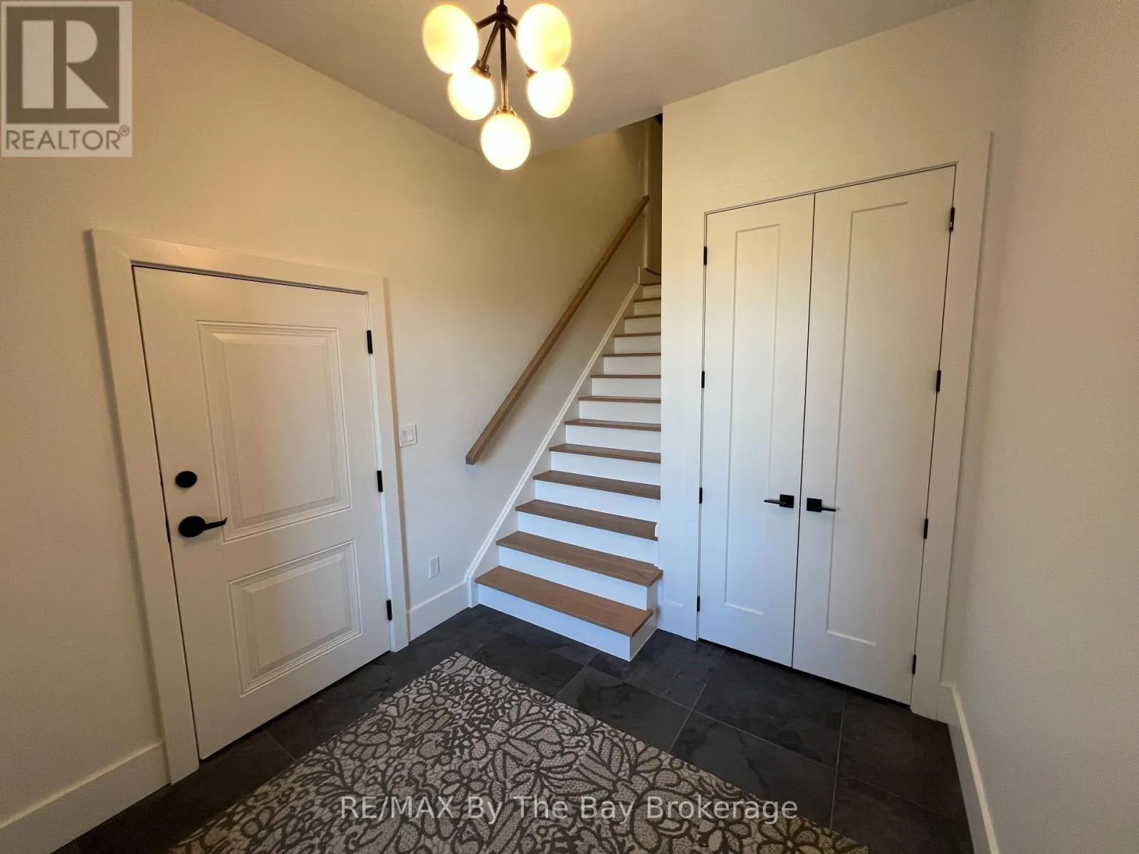 14 RAINTREE COURT