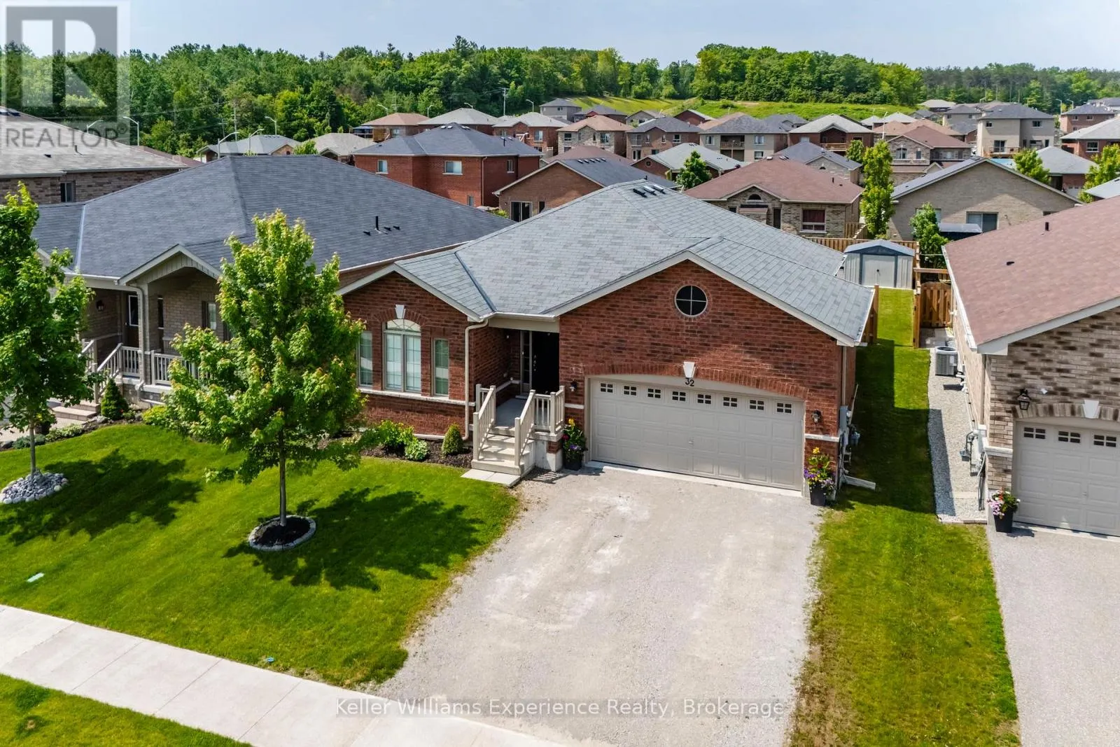 32 HATTON DRIVE