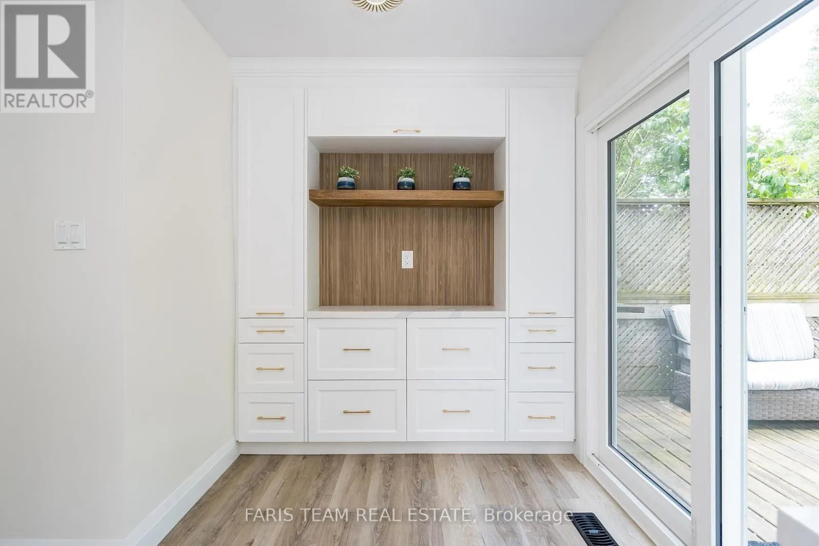 356 LESCAUT ROAD