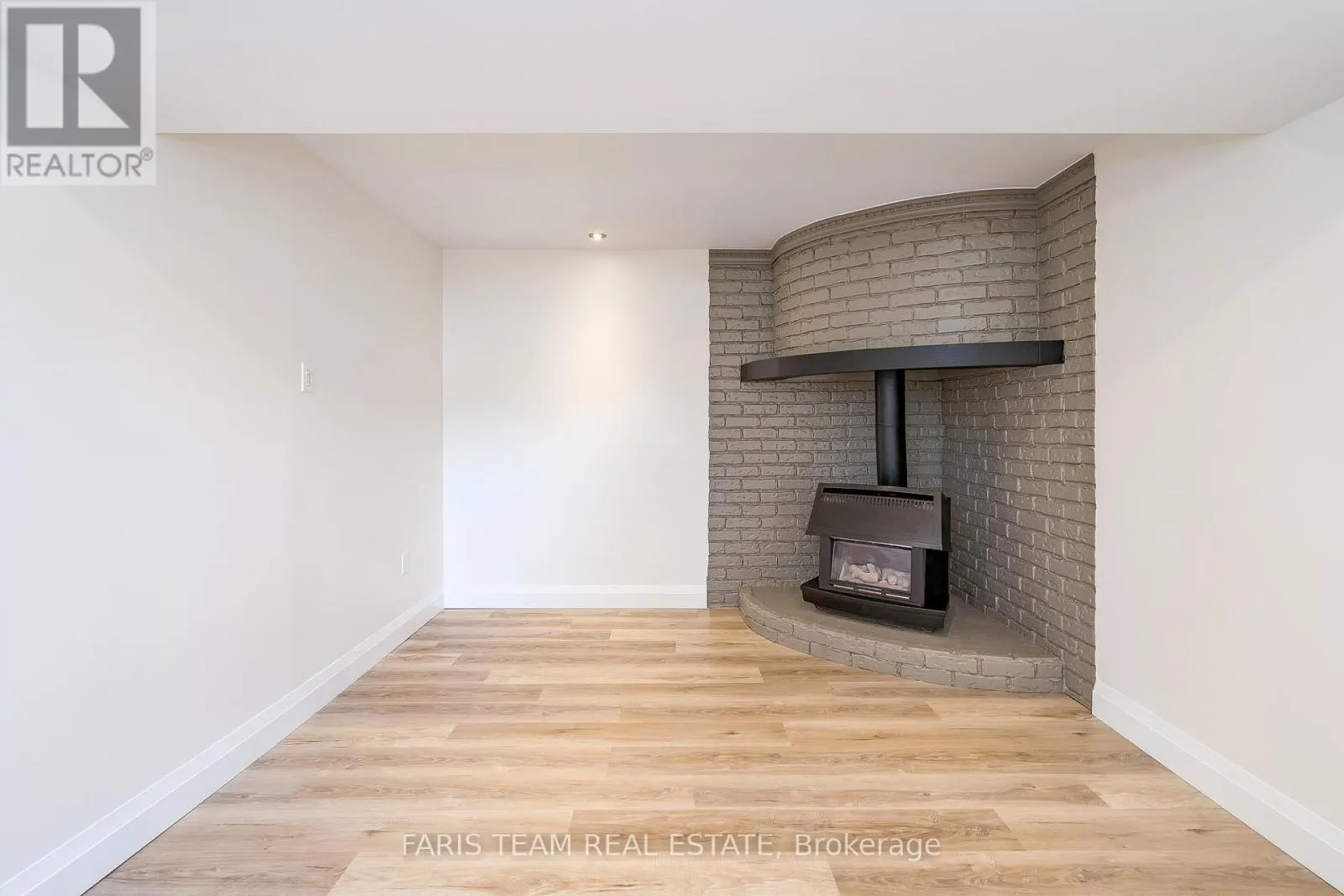 356 LESCAUT ROAD