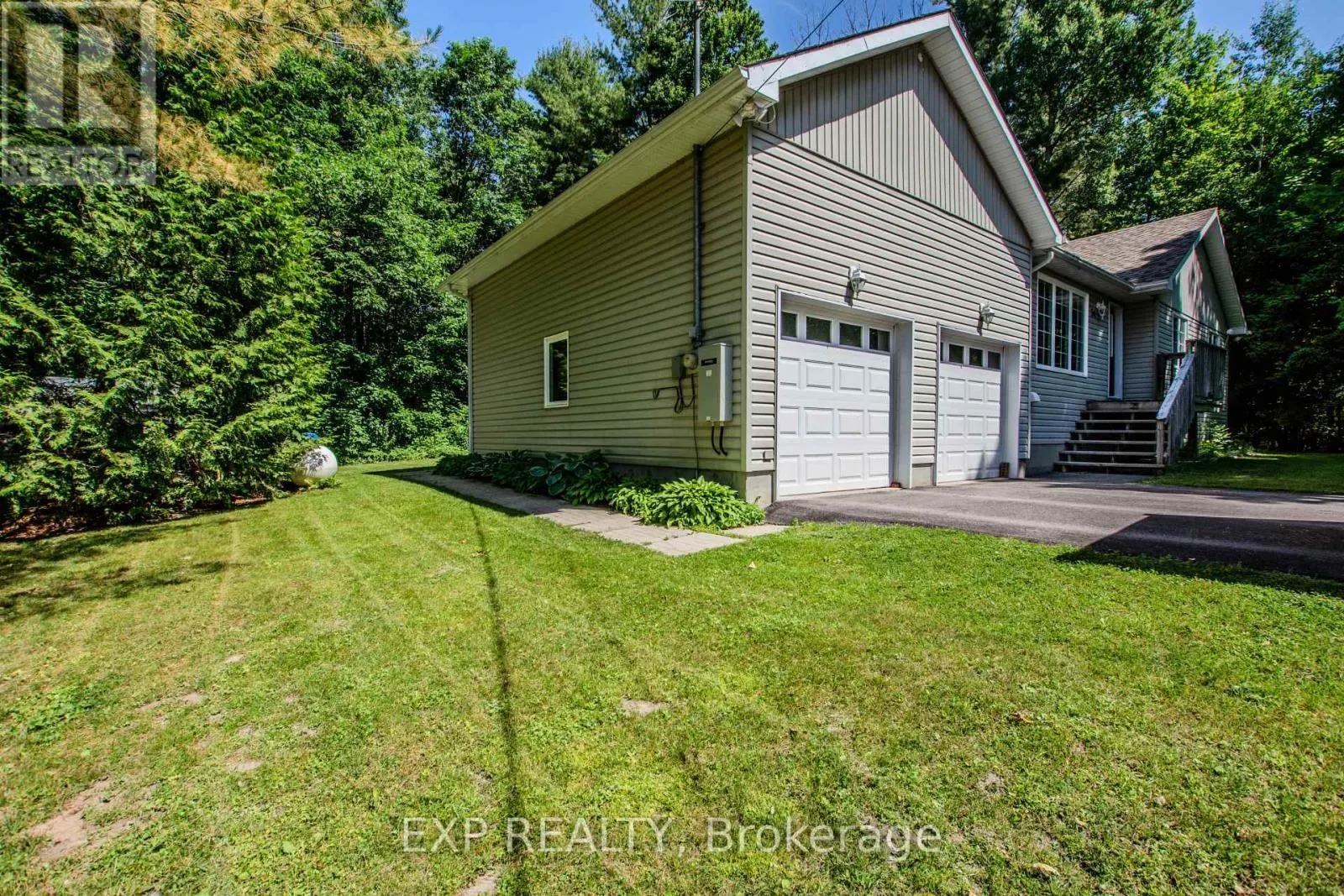 56 BECKETTS SIDE ROAD N