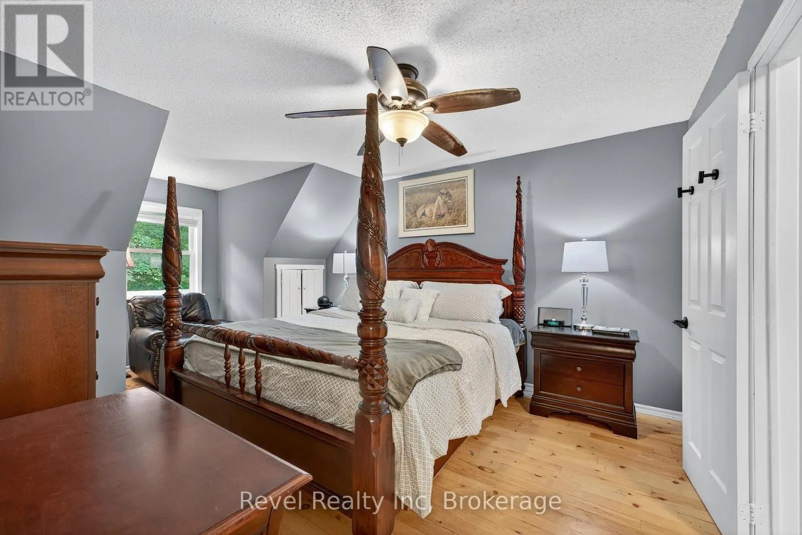 6 BAYSIDE ROAD