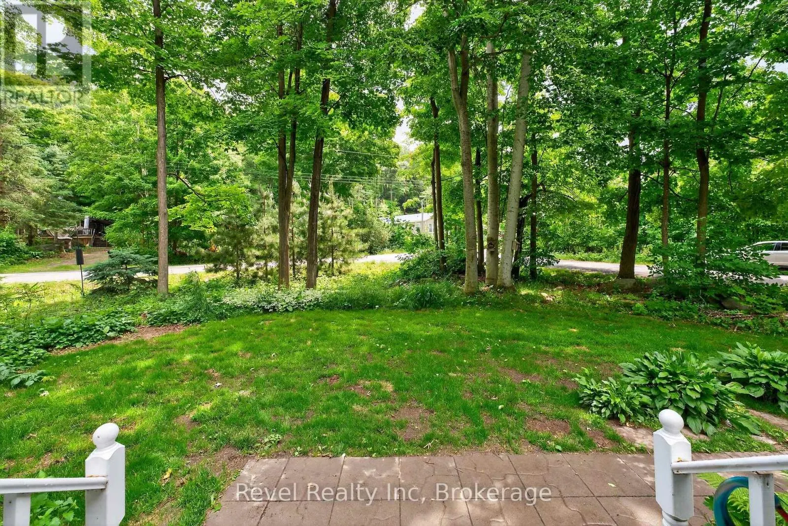 6 BAYSIDE ROAD