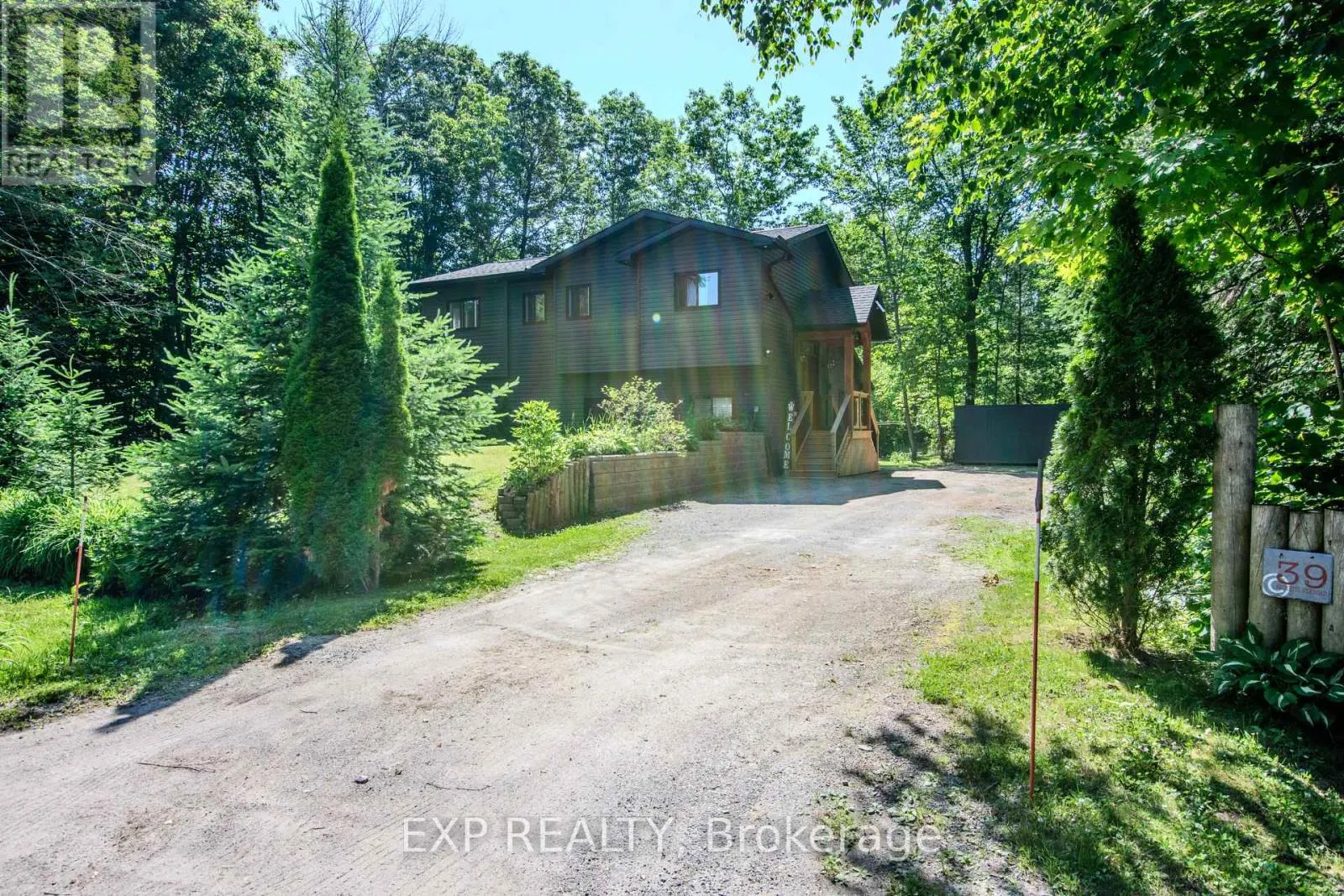 39 BECKETTS SIDE ROAD