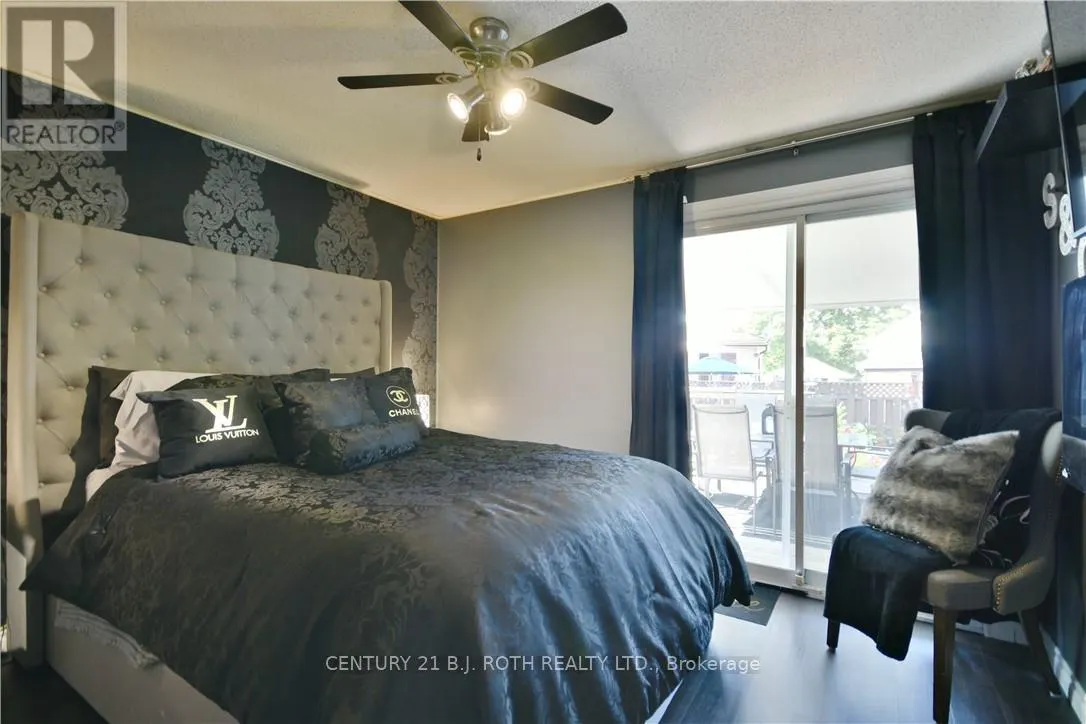624 BAYVIEW DRIVE