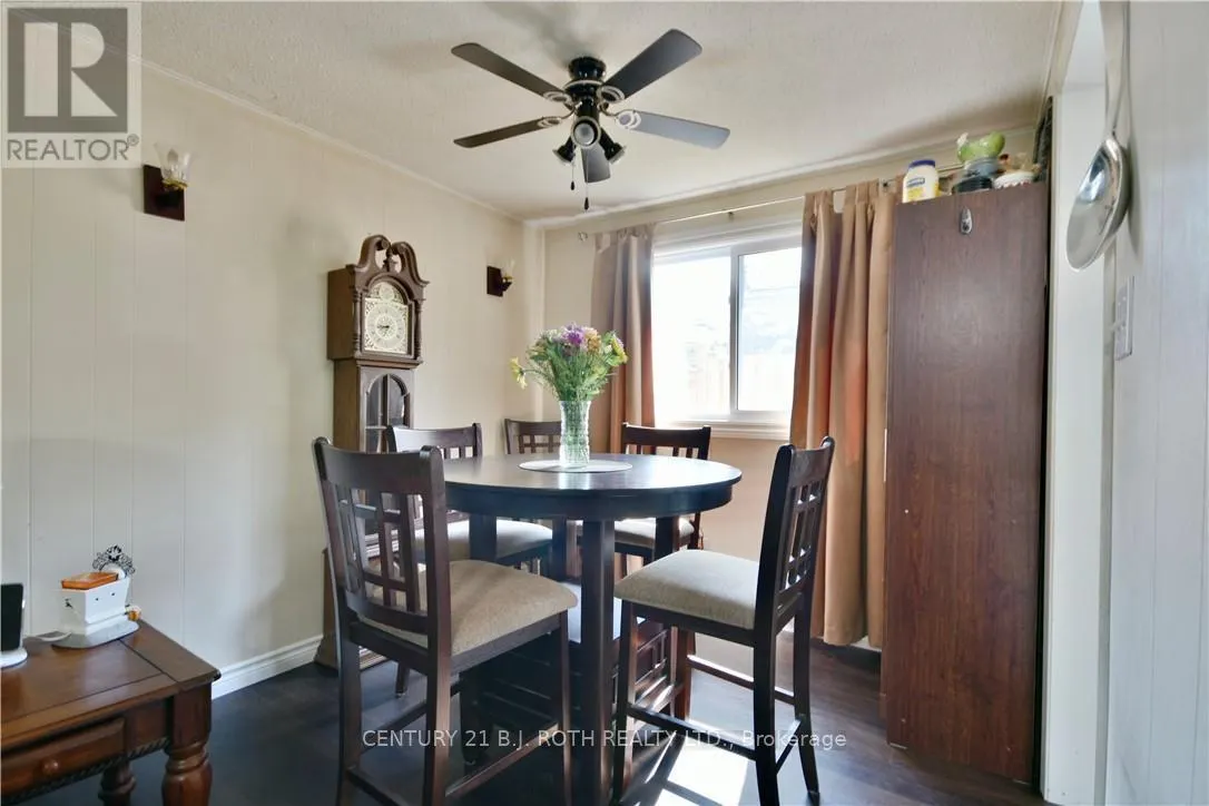 624 BAYVIEW DRIVE