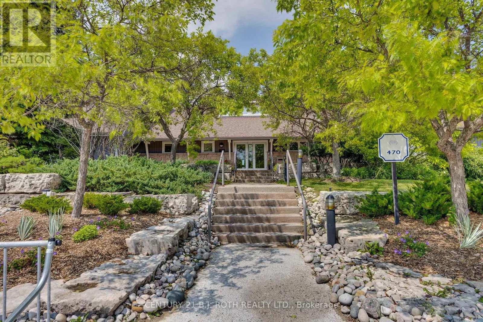 288 MARINERS WAY