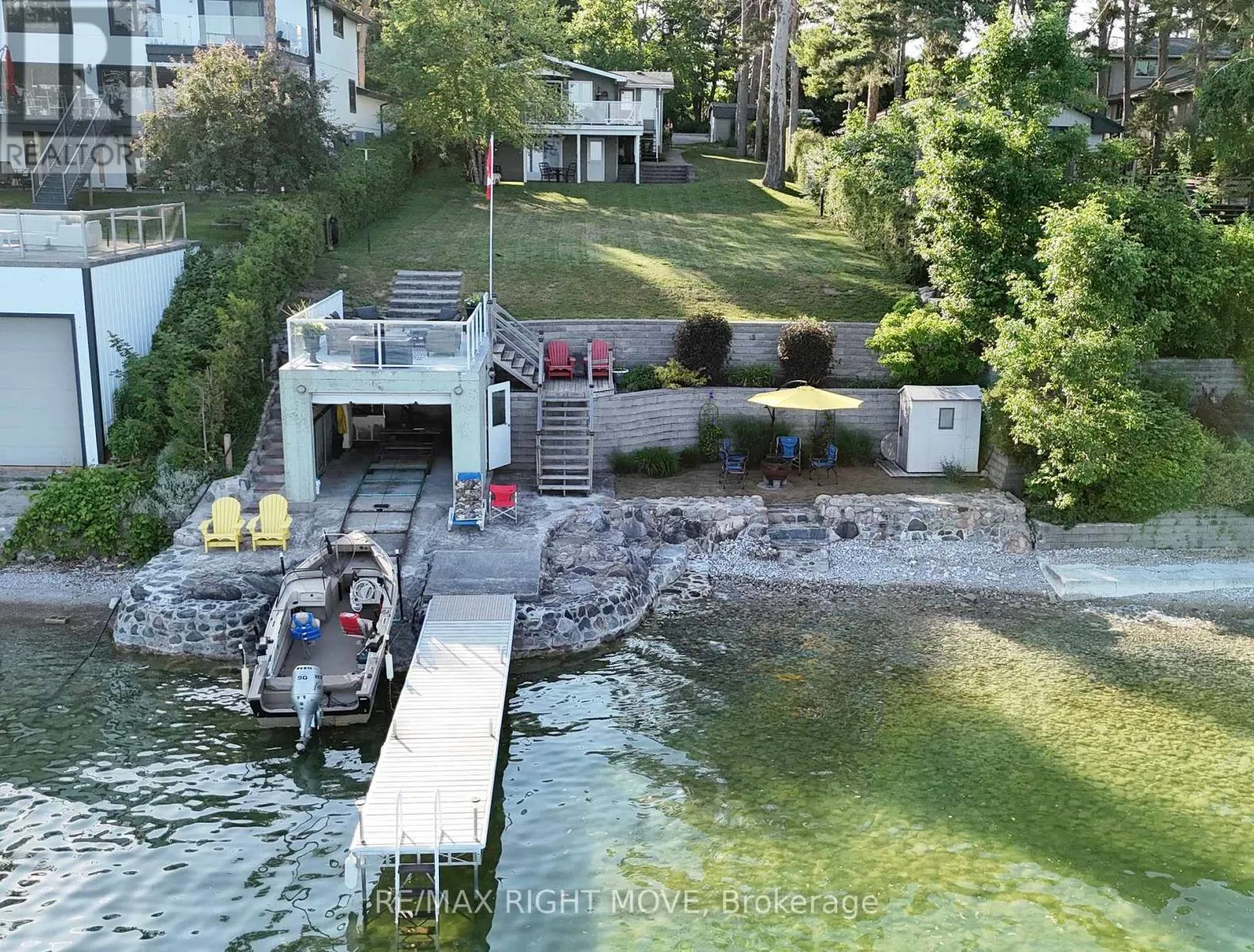 1185 WOODLAND DRIVE