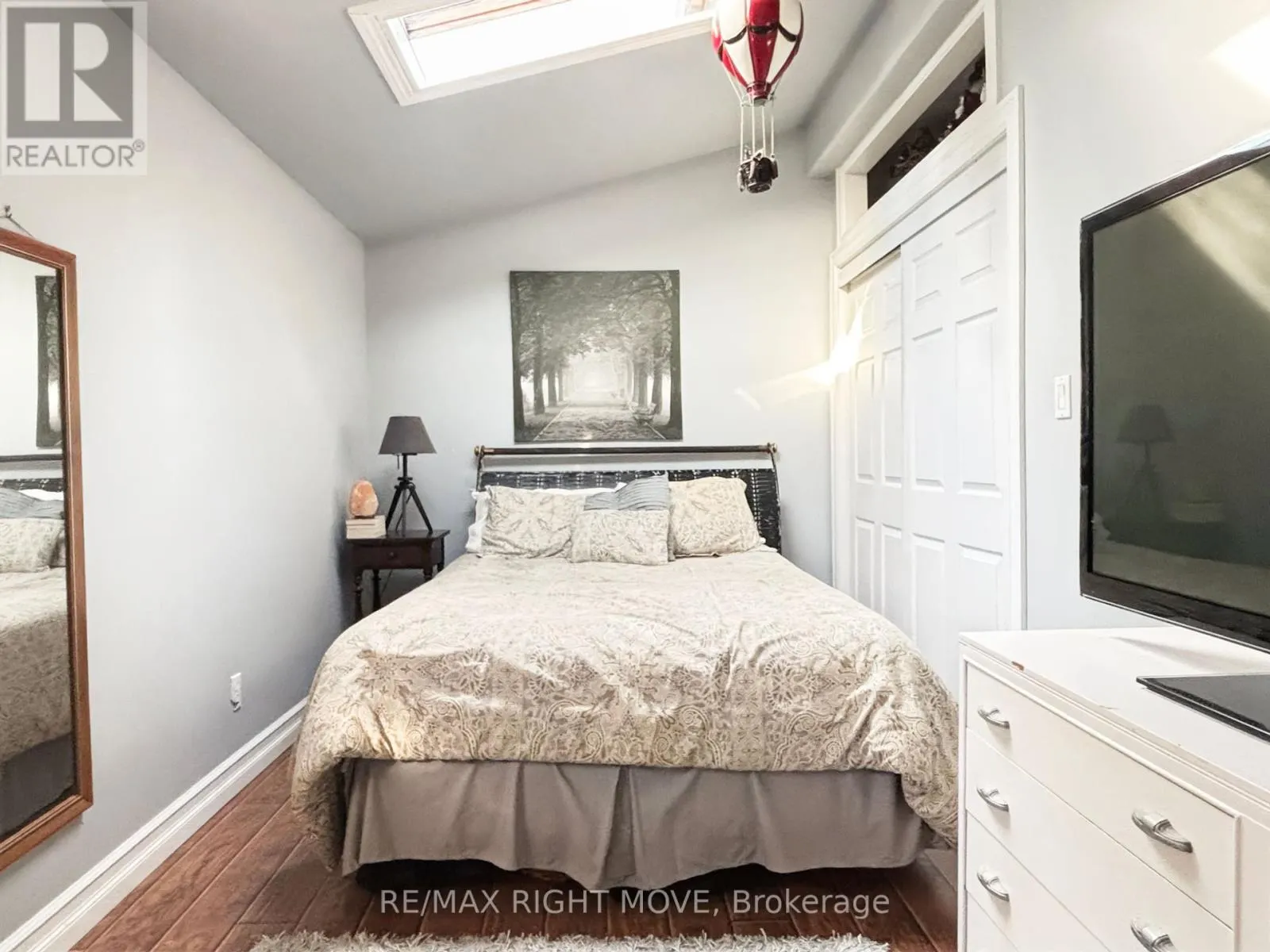 1185 WOODLAND DRIVE