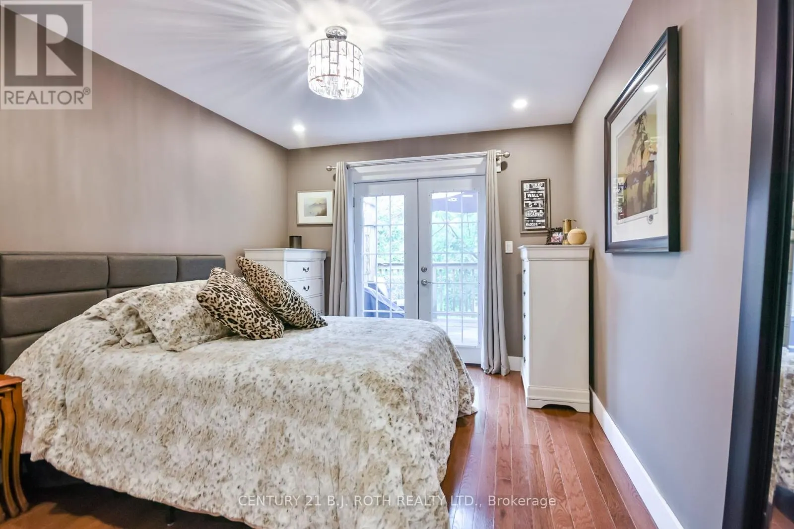 13 FITTON HEIGHTS