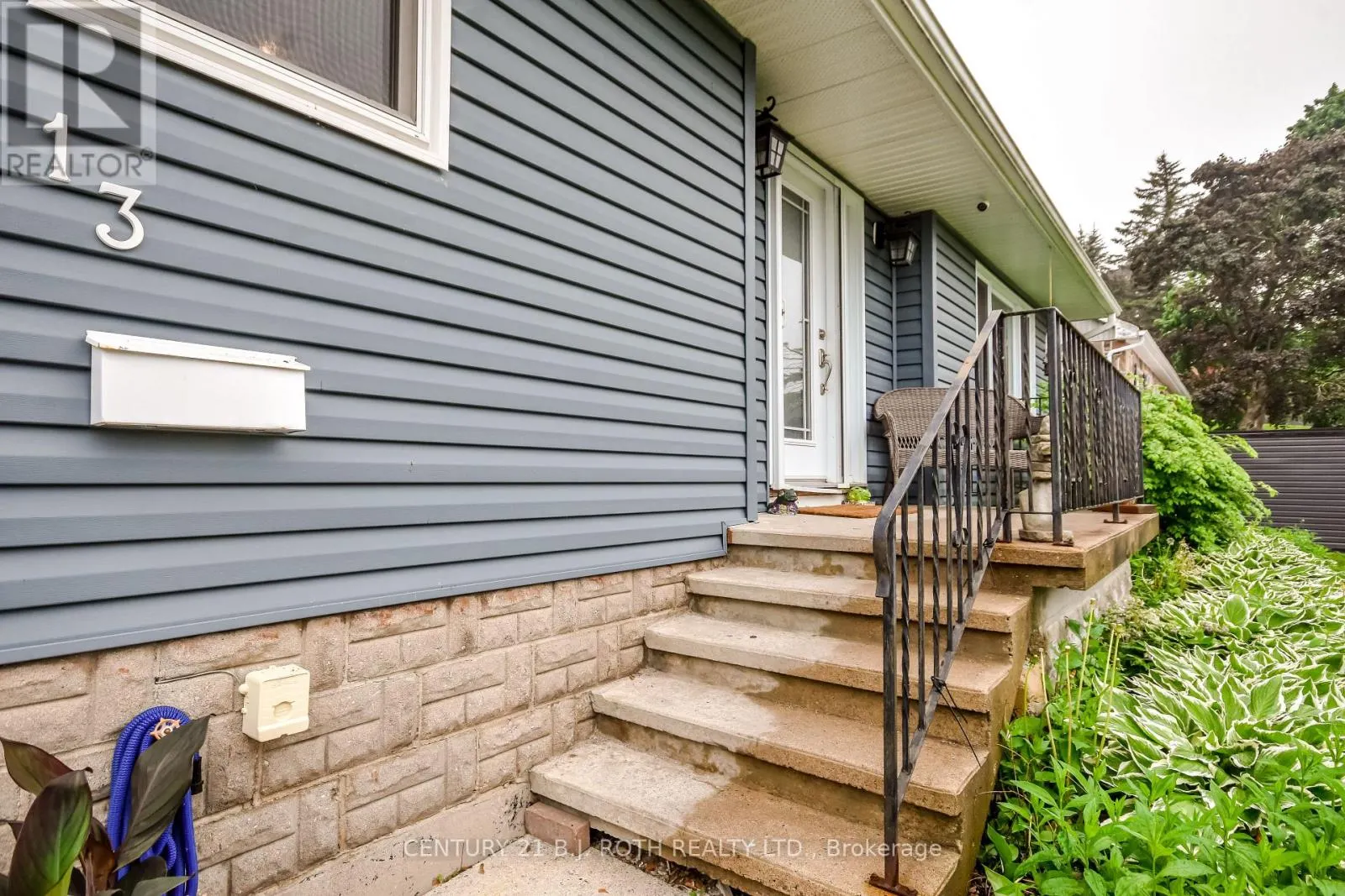 13 FITTON HEIGHTS