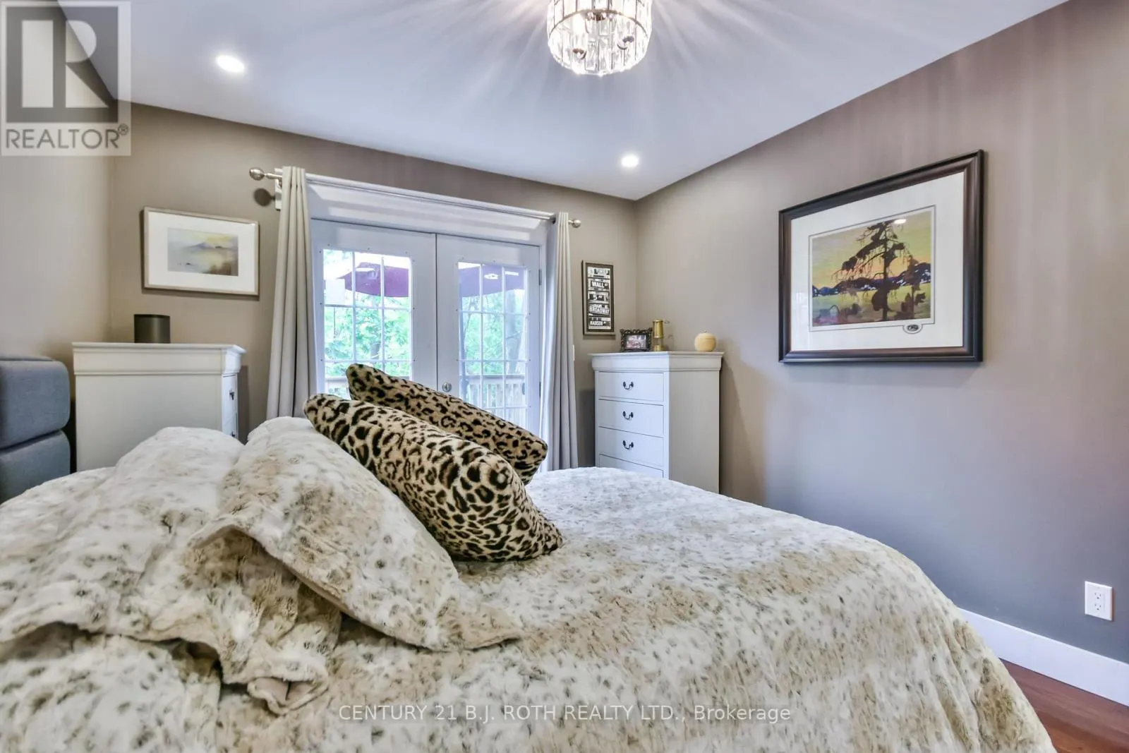 13 FITTON HEIGHTS
