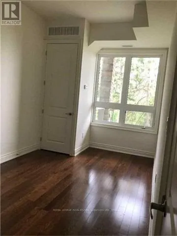 203 - 764 RIVER ROAD E