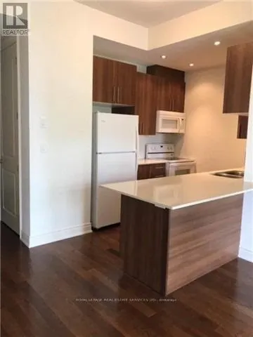 203 - 764 RIVER ROAD E