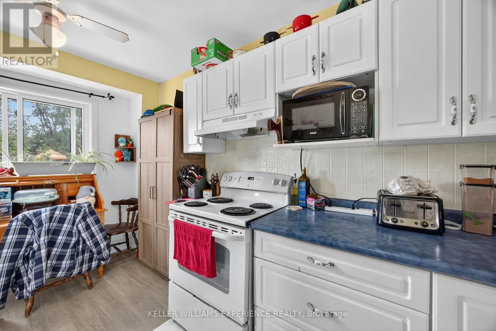54 - 441 BARRIE ROAD