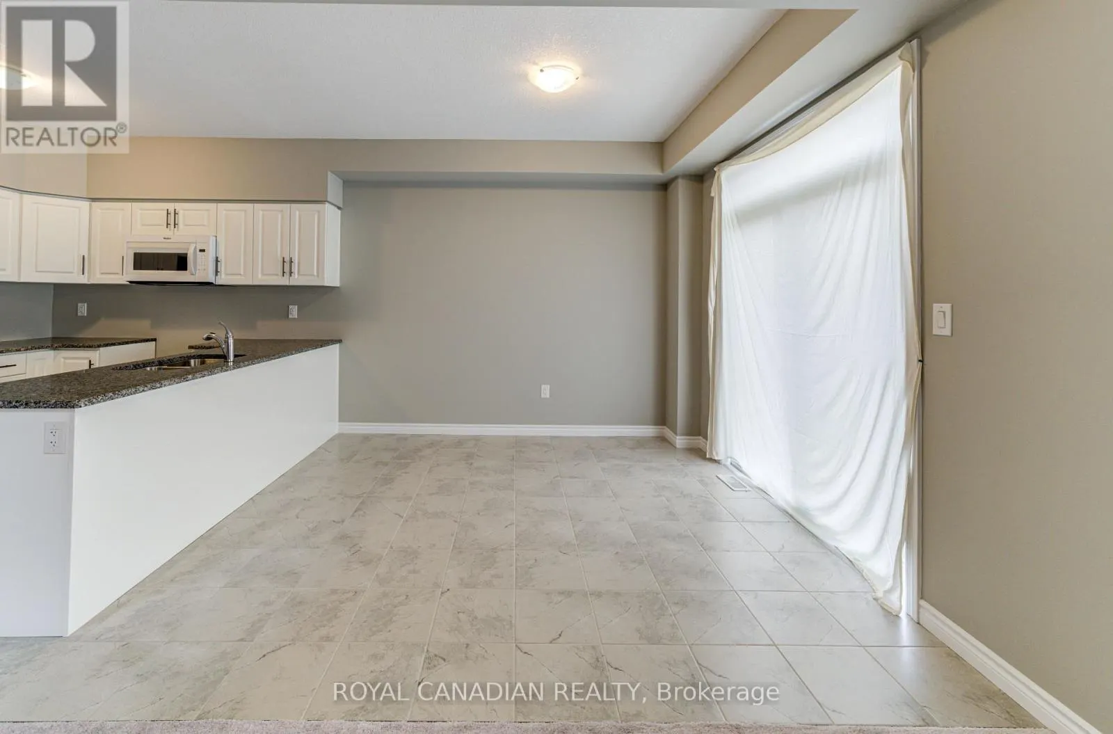 1048 WRIGHT DRIVE