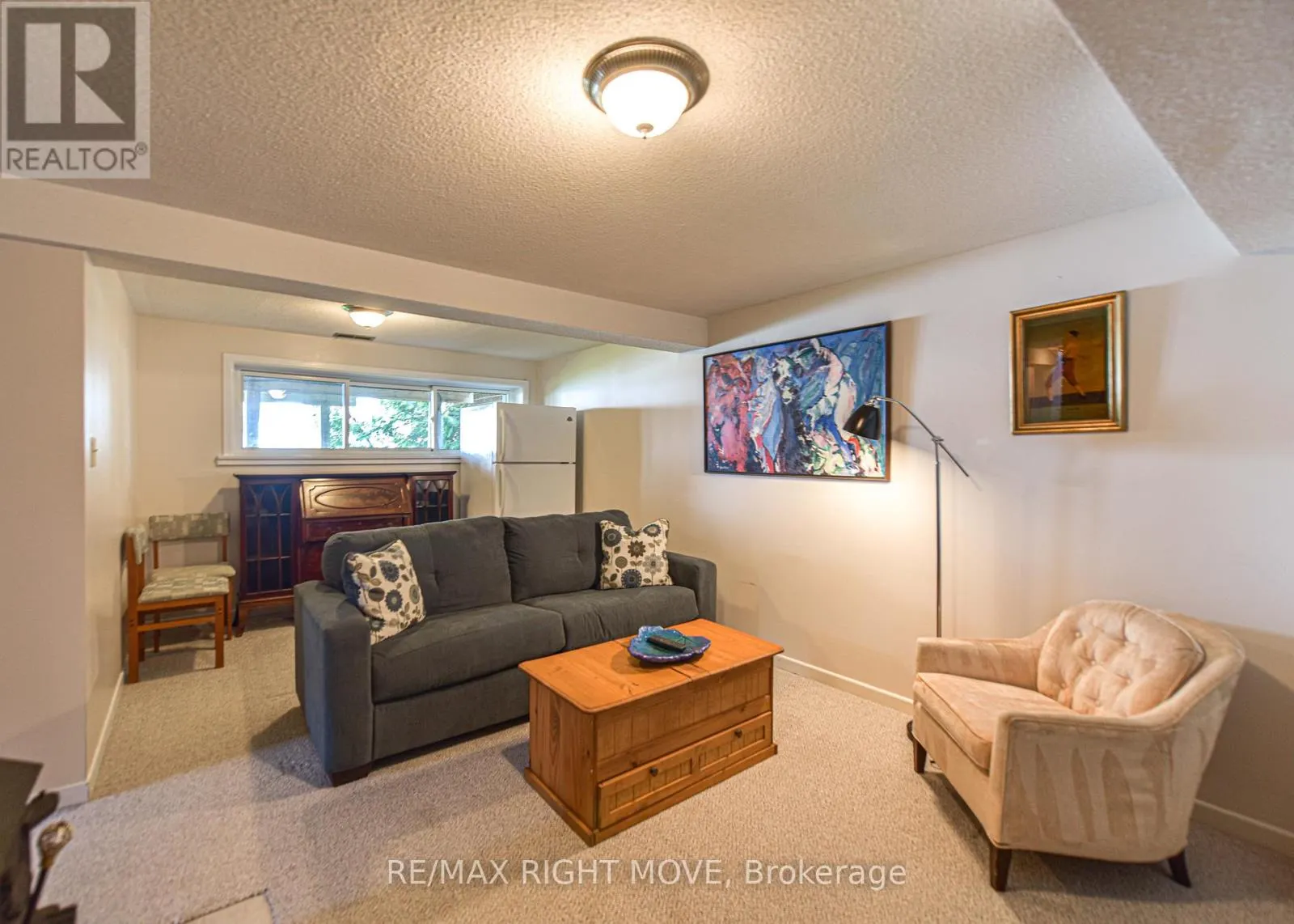 905 WOODLAND DRIVE