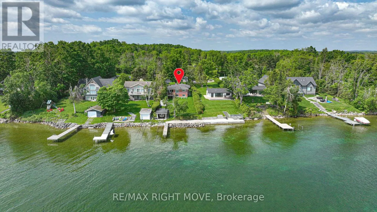 905 WOODLAND DRIVE